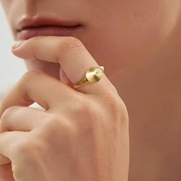 18K Gold Plated Sunburst Ring | Stainless Steel - Picture 4 of 8